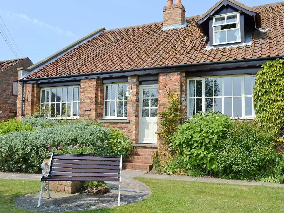 Jasmine Cottage - E1493 Scalby